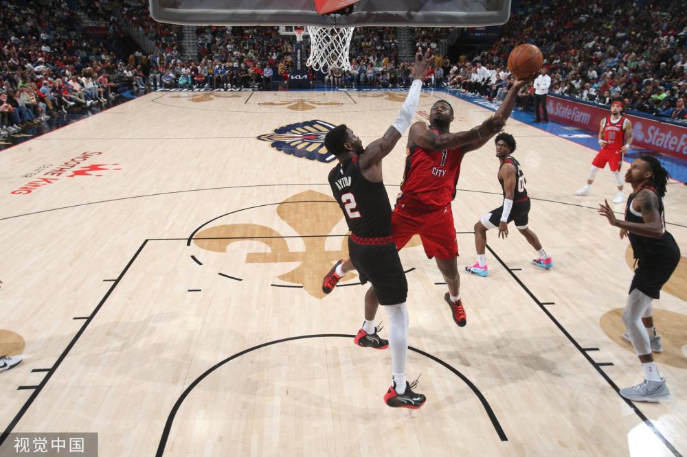 与此同时 与此同时